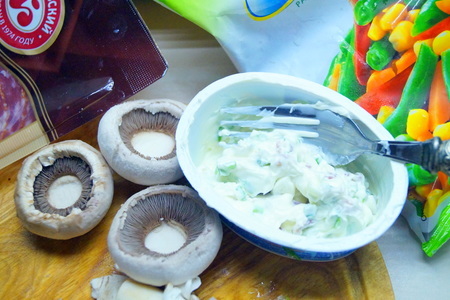 Заливной пирог с овощами и фаршированными грибами. сливочно-сырный, очень аппетитный. тест-драйв.: шаг 2