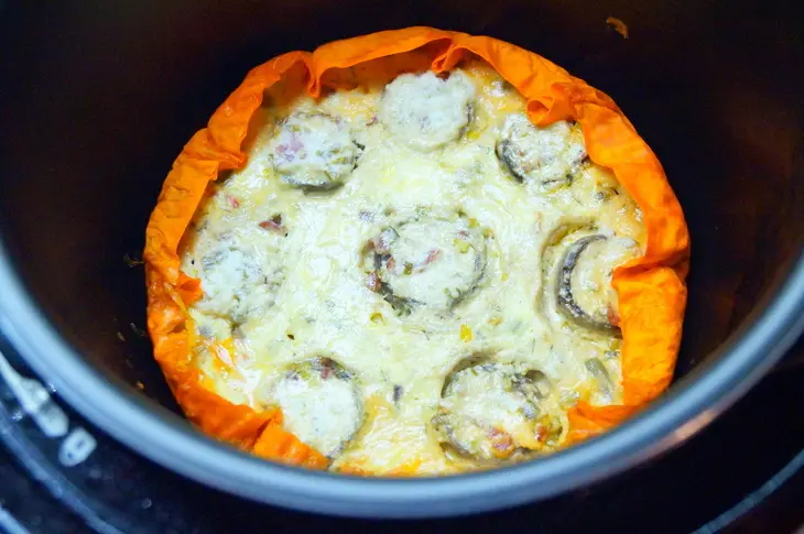 Заливной пирог с овощами и фаршированными грибами. сливочно-сырный, очень аппетитный. тест-драйв.: шаг 8