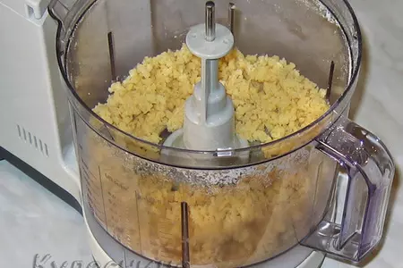Пирог с брусникой и меренгой: шаг 3