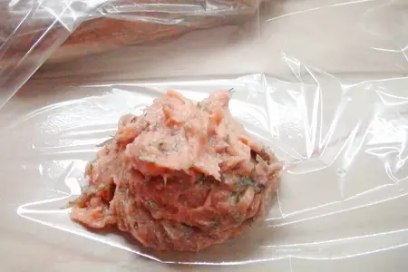Рыбные колбаски в мультиварке: шаг 3