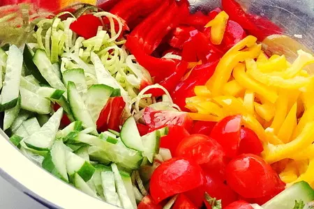 Салат с креветками и кальмарами от сержа марковича: шаг 2