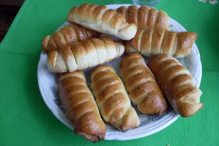 Пирожки с плавленым сыром, тесто на кефире: шаг 5