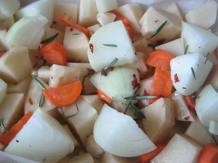 Кабан запеченный с овощами ("я + серж маркович=..": шаг 7