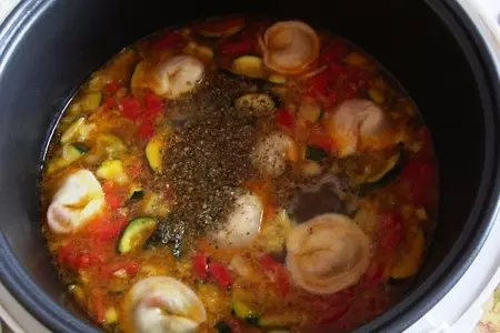 Мясной суп с пикантными равиолями: шаг 4