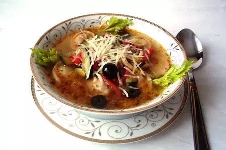 Мясной суп с пикантными равиолями: шаг 5