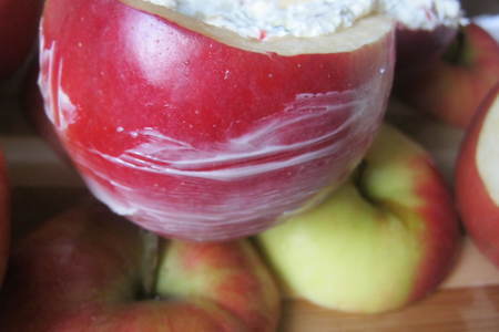 Яблоки фаршированные творогом и цукатами (тест-драйв): шаг 7
