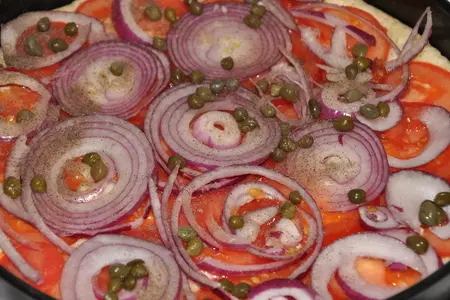 Греческий пирог с томатами и луком.: шаг 4