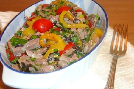 Салат мясной с овощами "для тонкой талии и новогодней ночи": шаг 8