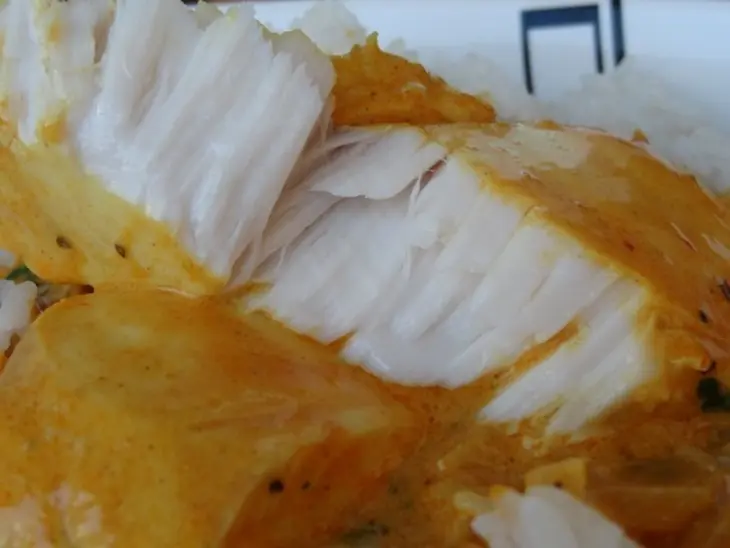 Масляная рыба под ароматным соусом: шаг 9