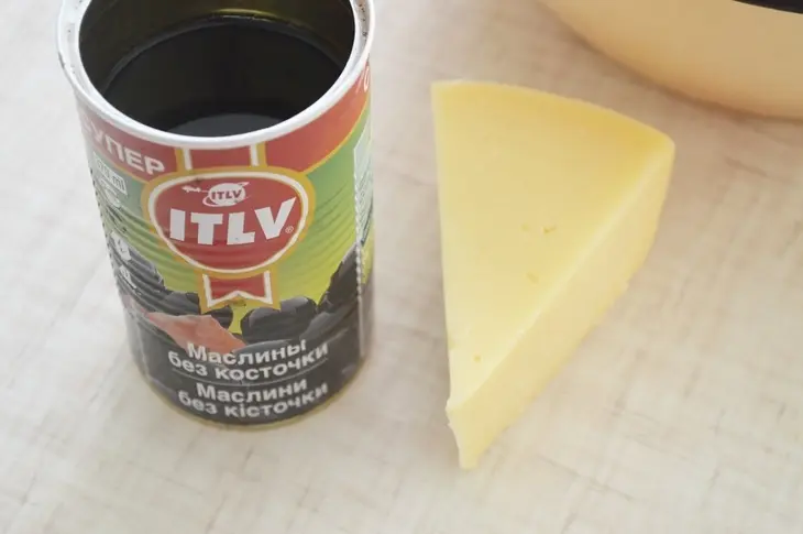 Колбаски из телятины с маслинами и сыром.: шаг 2