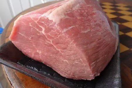 Мясо в тесте: шаг 1
