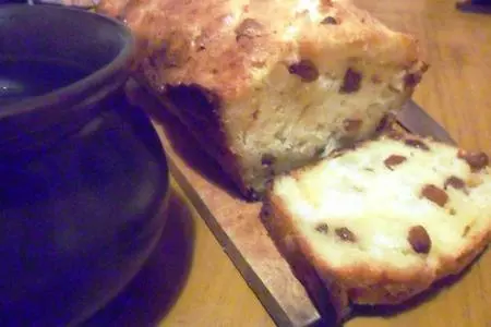 Кекс на сгущенном молоке с яблоками и изюмом: шаг 4