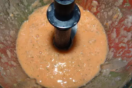 Ajotomate (ахотомате — помидоры с чесноком по-испански): шаг 3