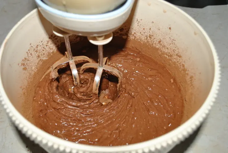 Брауни из красной фасоли "шоколадный лес в новогоднюю ночь": шаг 5