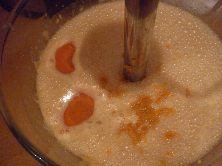 Апельсиновый кекс с морковкой " с наступающим, мой дорогой кулинар!": шаг 4