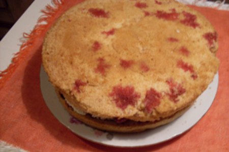 Бисквитный тортик с вишней: шаг 7