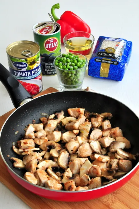 Паэлья с морепродуктами и курицей (shellfish and chicken paella): шаг 2