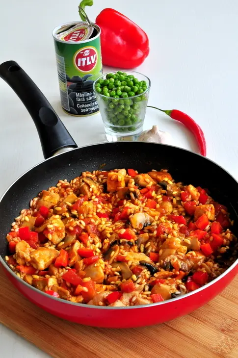 Паэлья с морепродуктами и курицей (shellfish and chicken paella): шаг 5