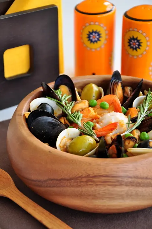 Паэлья с морепродуктами и курицей (shellfish and chicken paella): шаг 11