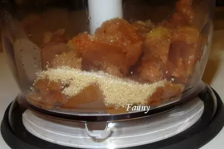 Конфеты из куриной печени в ржаной земле с яблочной начинкой: шаг 4