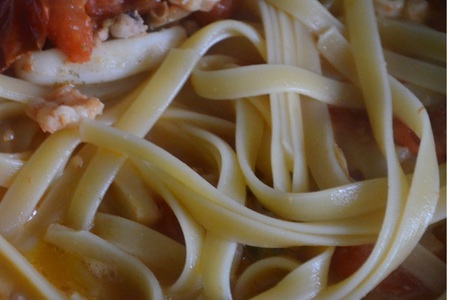 Спагетти с морепродуктами  и помидорами черри : шаг 5