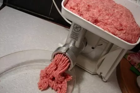 Домашняя мортаделла с оливками.: шаг 4