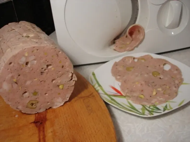 Домашняя мортаделла с оливками.: шаг 11