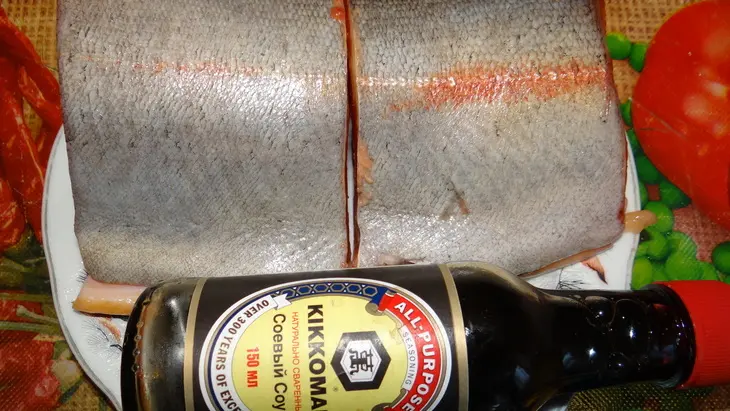 Форель, запеченная на морковно-луковой подушке: шаг 1