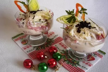 Салат-коктейль с  чечевицей, ветчиной и кальмарами: шаг 7
