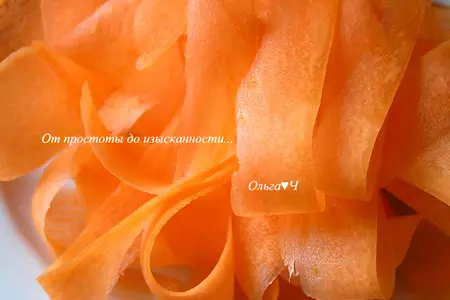 Салат из моркови с ананасом и сладким перцем в пикантном соусе: шаг 1