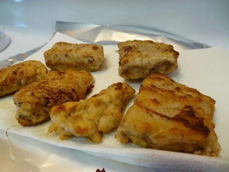 Жареный тунец под чесночным соусом: шаг 6