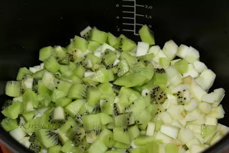 Конфитюр из яблок и киви. тест-драйв.: шаг 2