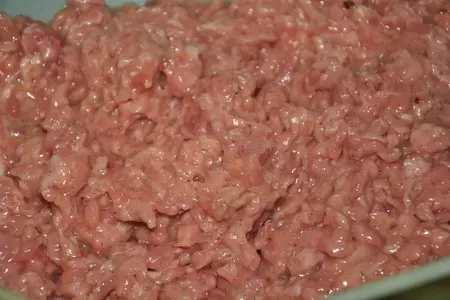 Шарлотка мясная с баклажанами: шаг 3