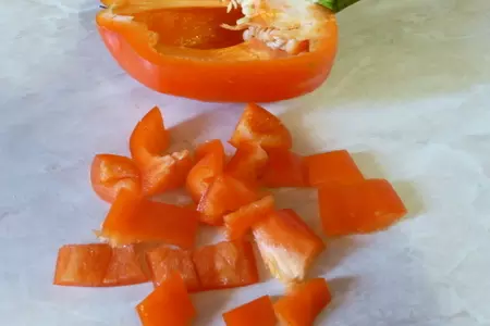 Творожный крем с крабовыми палочками: шаг 2