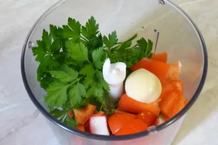 Творожный крем с крабовыми палочками: шаг 3