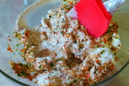 Творожный крем с крабовыми палочками: шаг 5