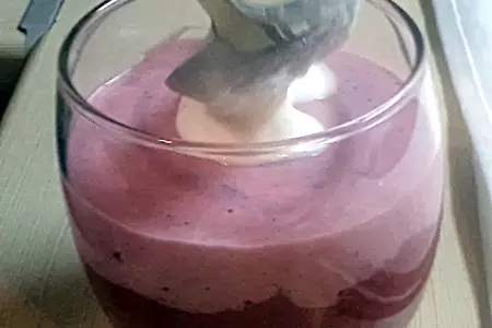 Клюквенно- банановый трехслойный десерт с йогуртом!: шаг 4