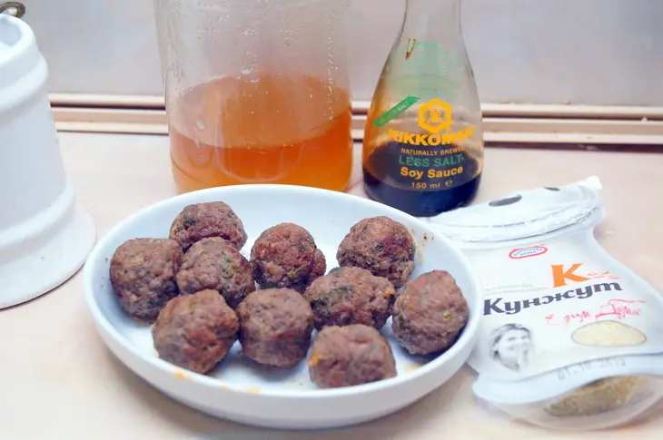 Мясные шарики в медовой глазури и кунжуте.: шаг 3