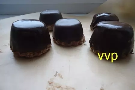Ежевично-трюфельные пирожные: шаг 5