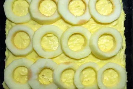 Клюквенно- яблочный пирог "зимнее солнце": шаг 7