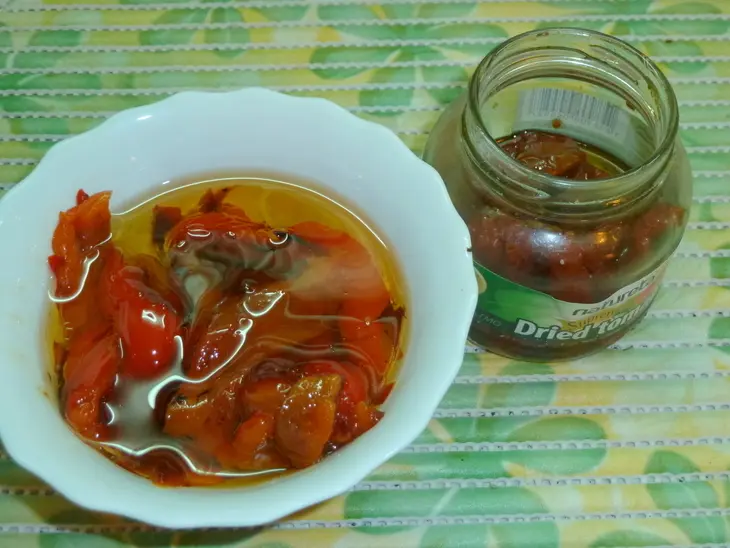 Салат "прощальноновогодний" с овощами, кальмарами и креветками: шаг 1