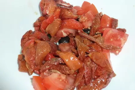 Салат "прощальноновогодний" с овощами, кальмарами и креветками: шаг 6