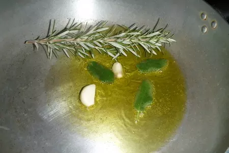 Кролик по-охотничьи с оливками: шаг 1