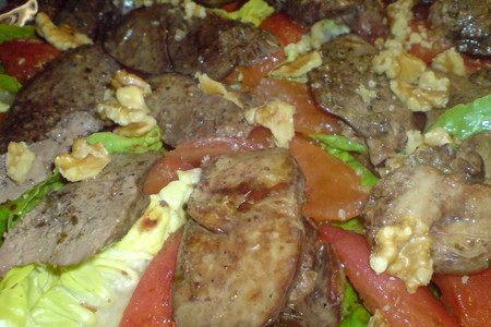 Салат с томатами и куриной печенью: шаг 5