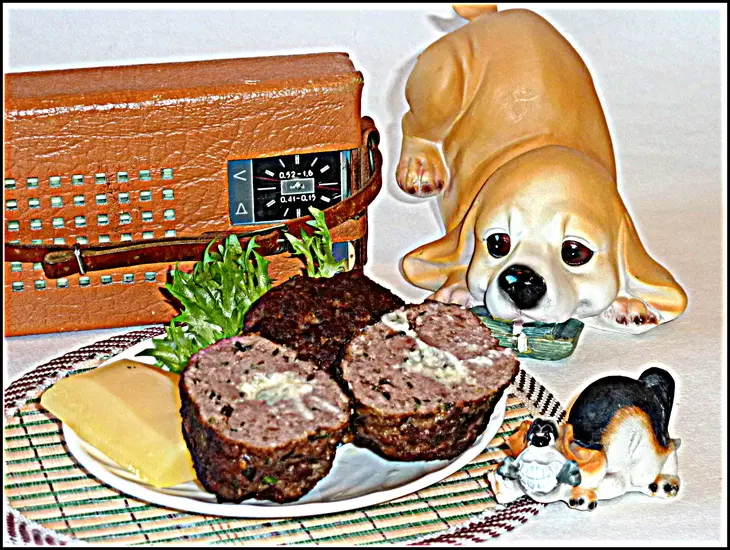 Мясные биточки, фаршированные сыром (кинокулинарный фм): шаг 7