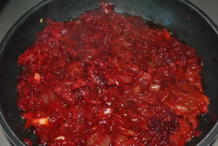 Салат раисы захаровны и постный борщ семьи кузякиных (кино-кулинарный фм): шаг 5