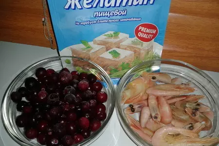 Канапе с клюквенным желе на рыбном бульоне.: шаг 1