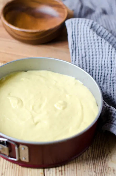 Пирог с клюквой и грецкими орехами: шаг 7