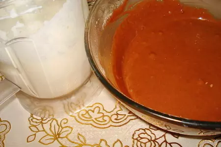 Шоколадный рулет с творожной начинкой: шаг 2