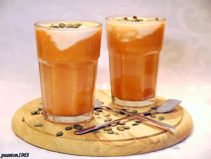 Овощной смузи из кольраби, моркови, сельдерея и груши: шаг 4